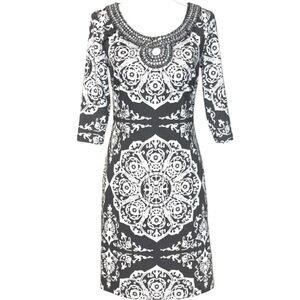 Gray White Print Beaded Keyhole Dress Women’s Medium Fall Party